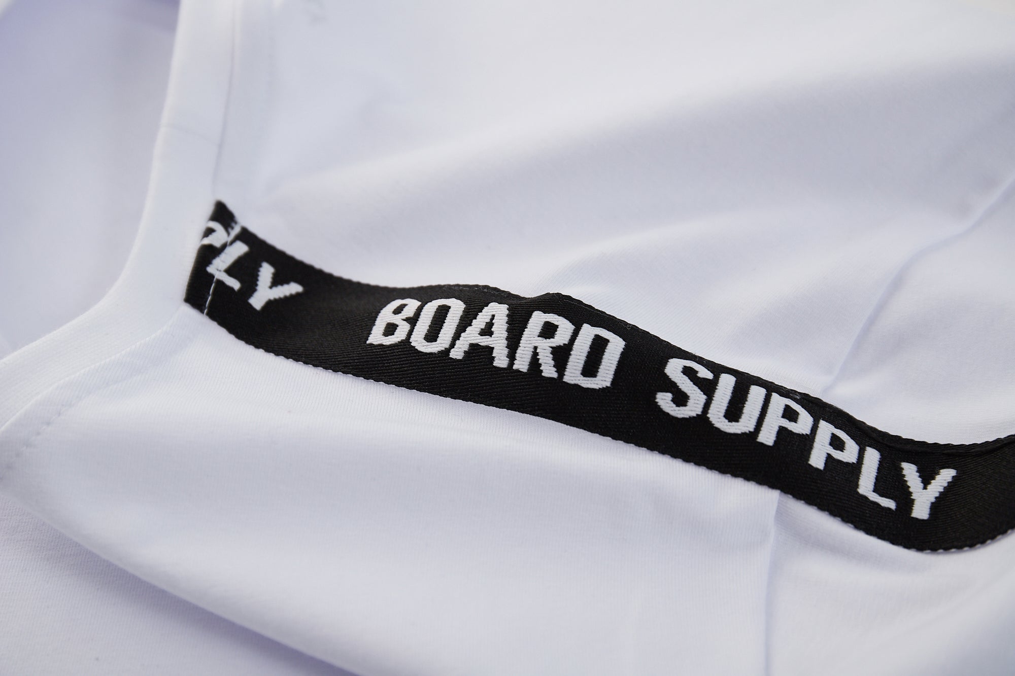 TAPE T-SHIRT