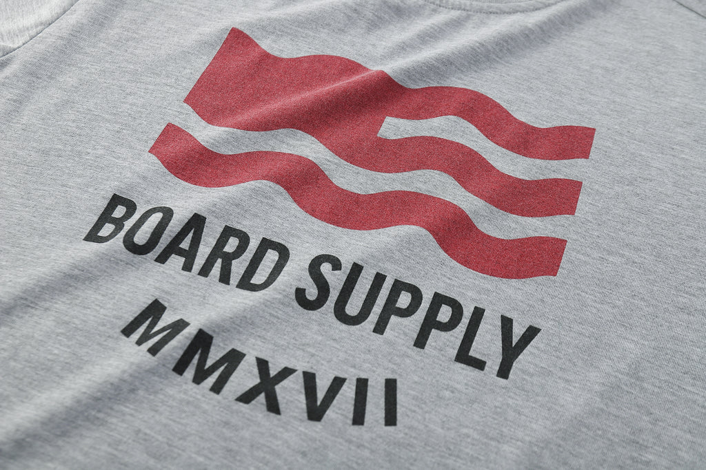 BOARD FLAG T-SHIRT