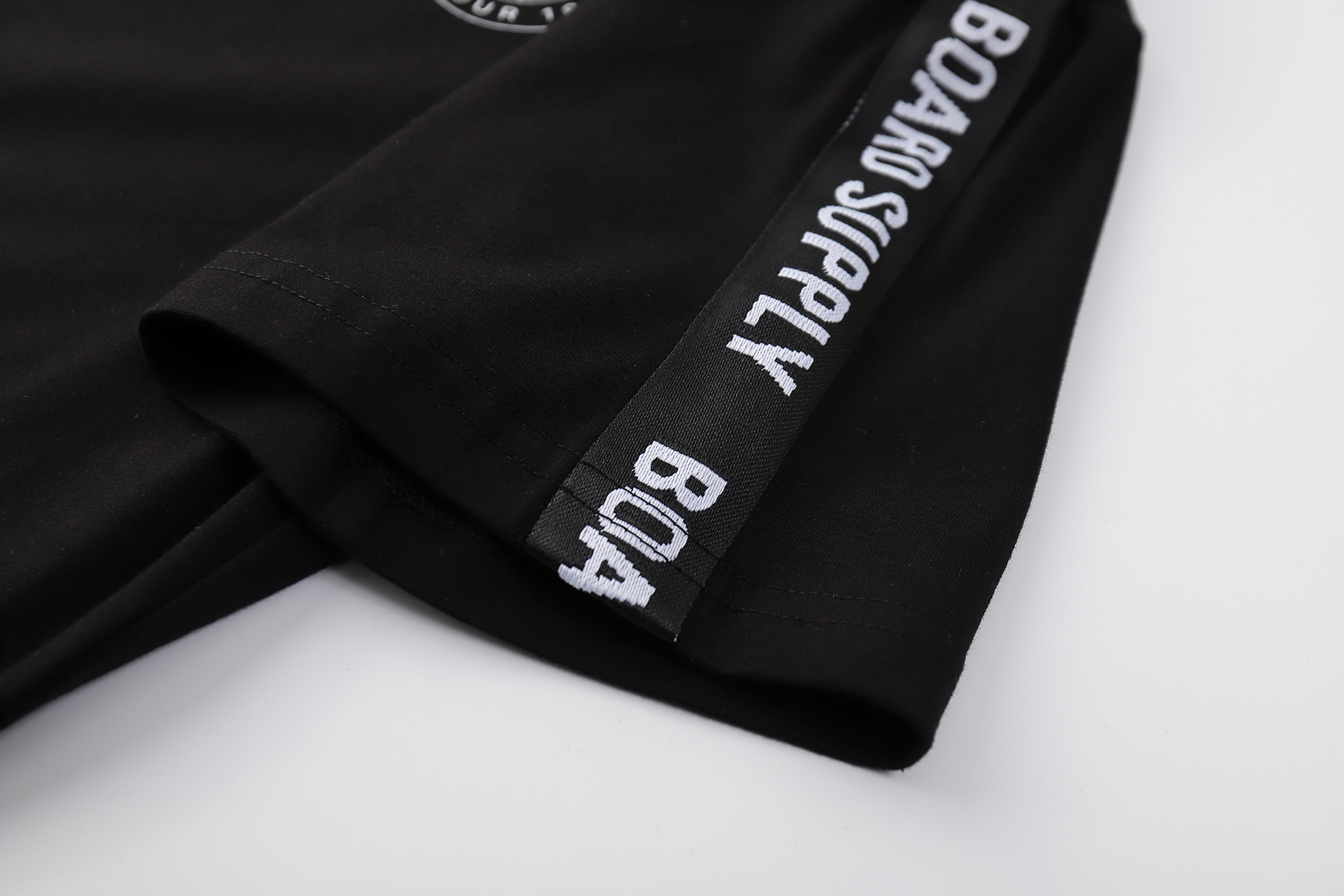 TAPE T-SHIRT