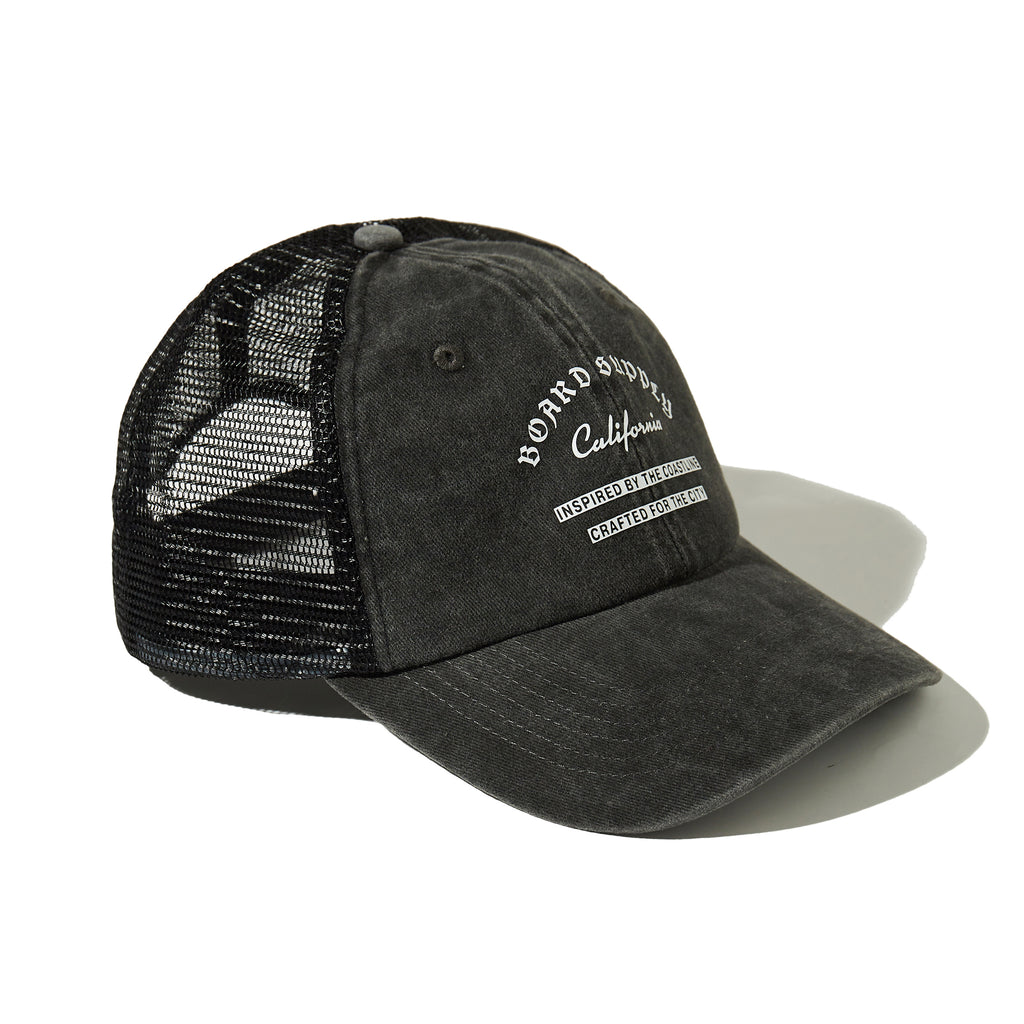 BLACKLETTER TRUCKER CAP
